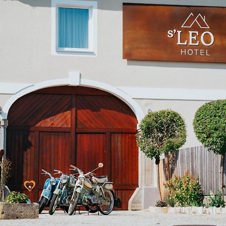 Hotel Leo Штайр Экстерьер фото