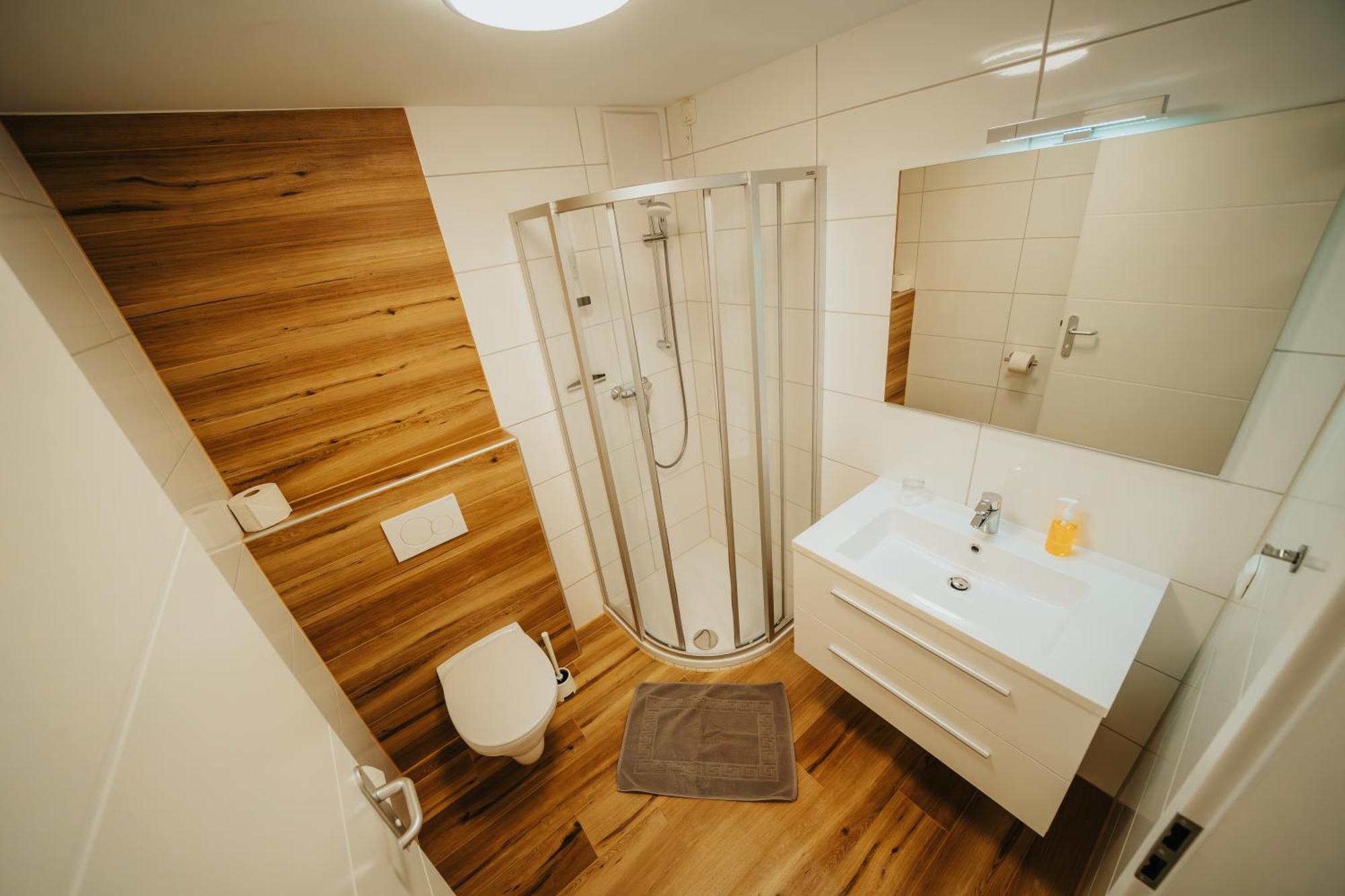 Hotel Leo Штайр Экстерьер фото