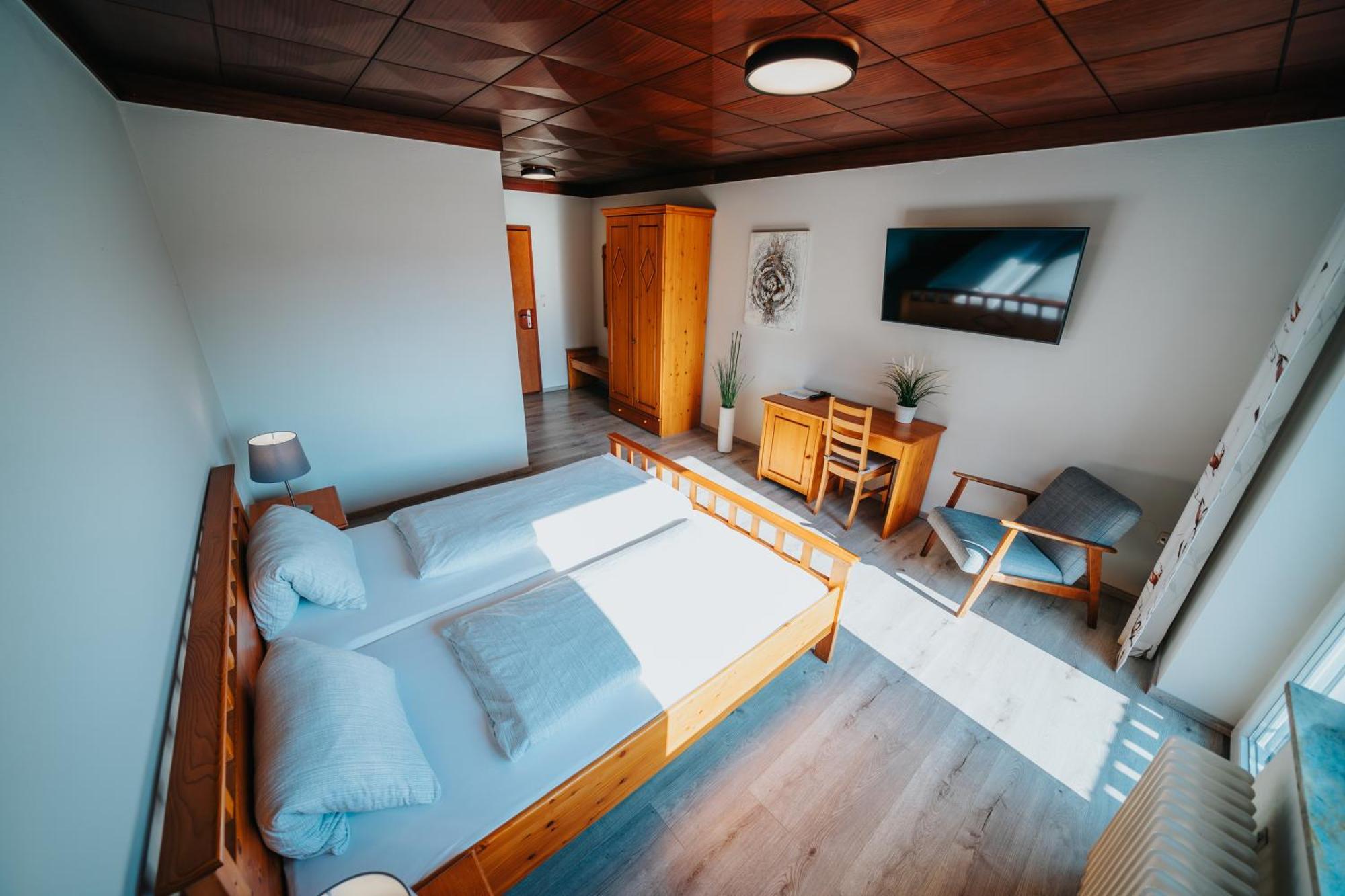 Hotel Leo Штайр Экстерьер фото